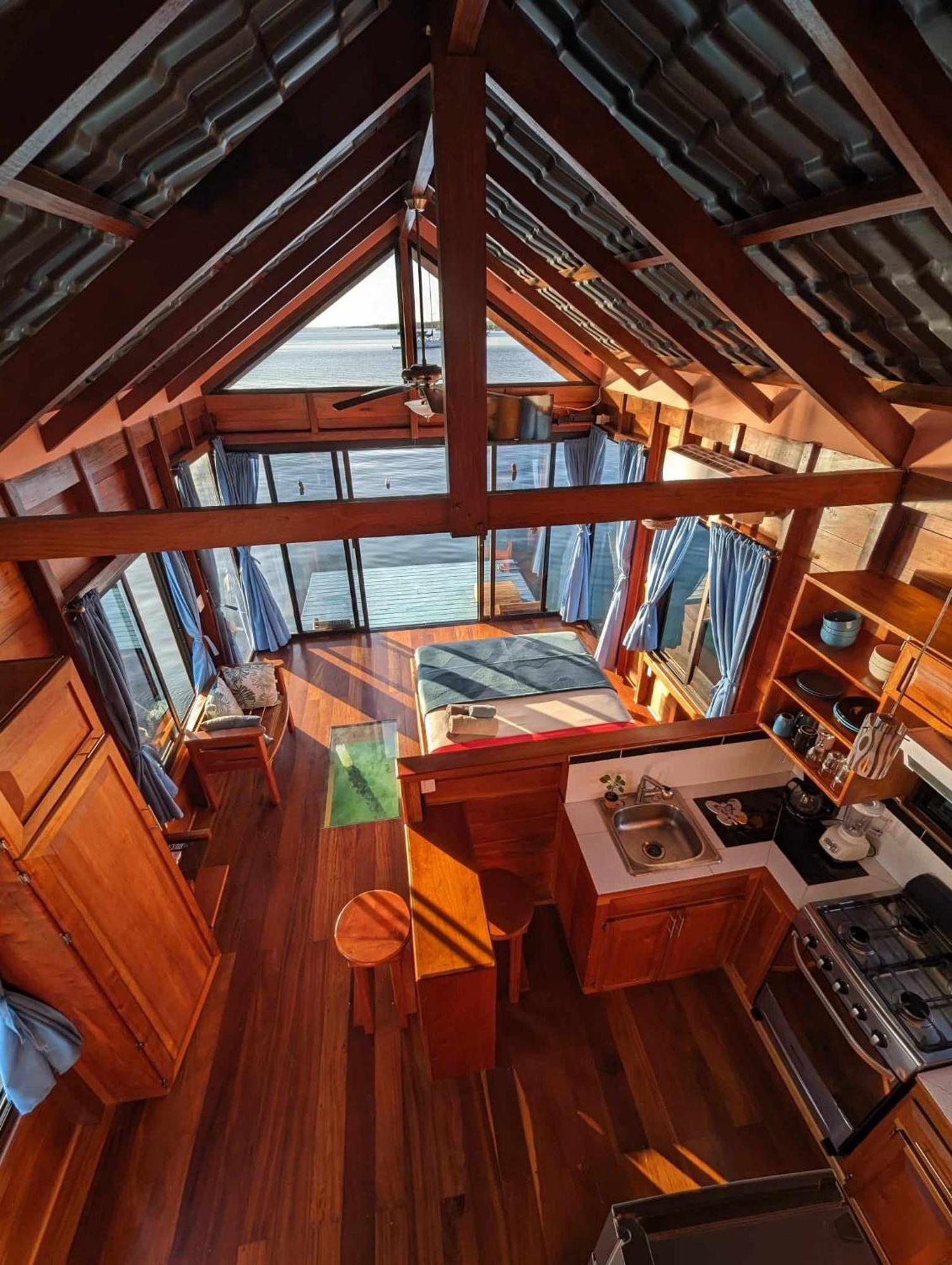 Barrbra Bnb Over The Sea โบกัสทาวน์ ภายนอก รูปภาพ